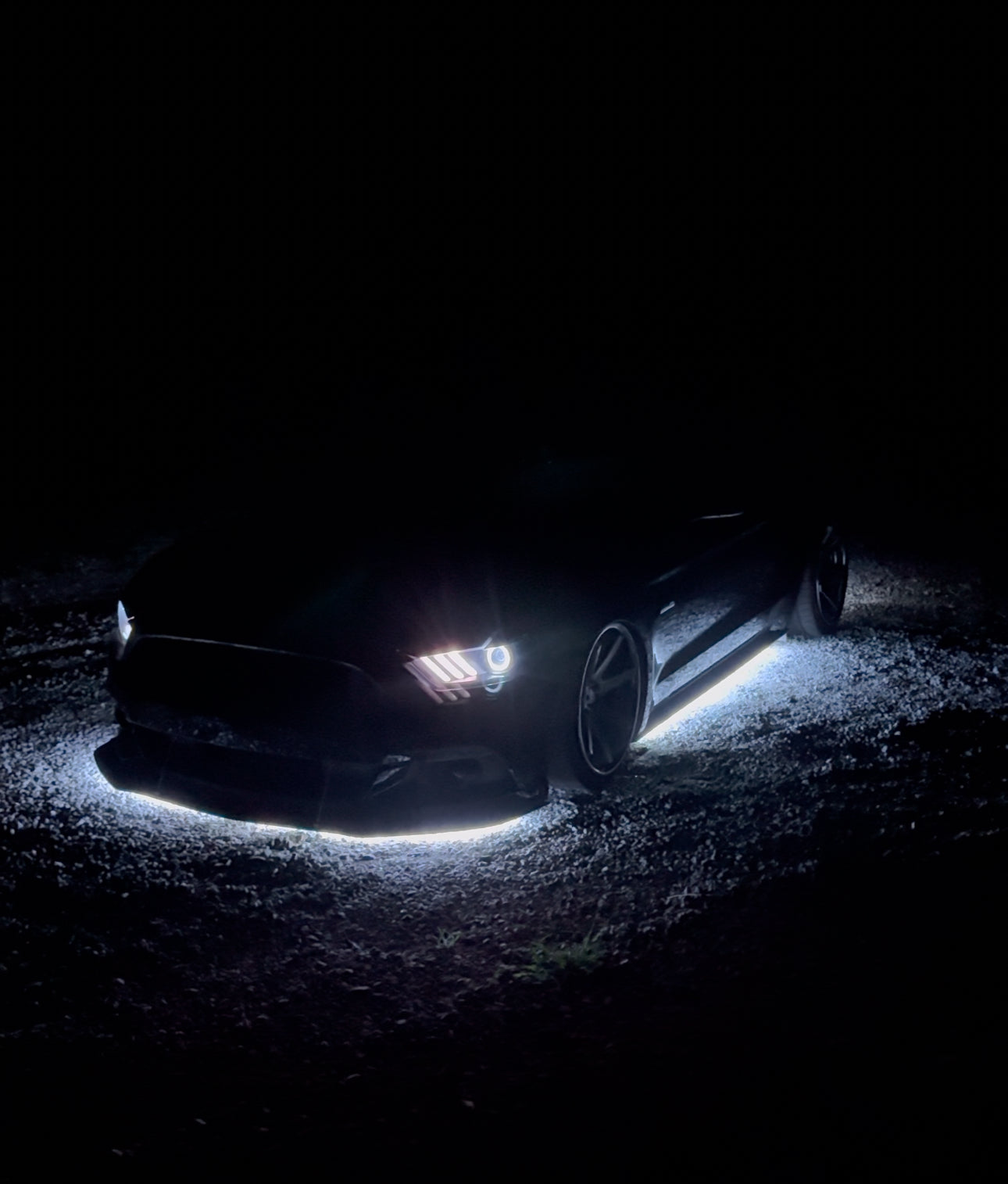 Dynamic Car LED Underglow: 360° Flowing Colors & Pure White Mode